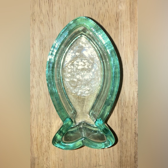 Vintage Clear Green Tint Glass Fish Trinket Jewelry Dish EUC - Picture 10 of 10